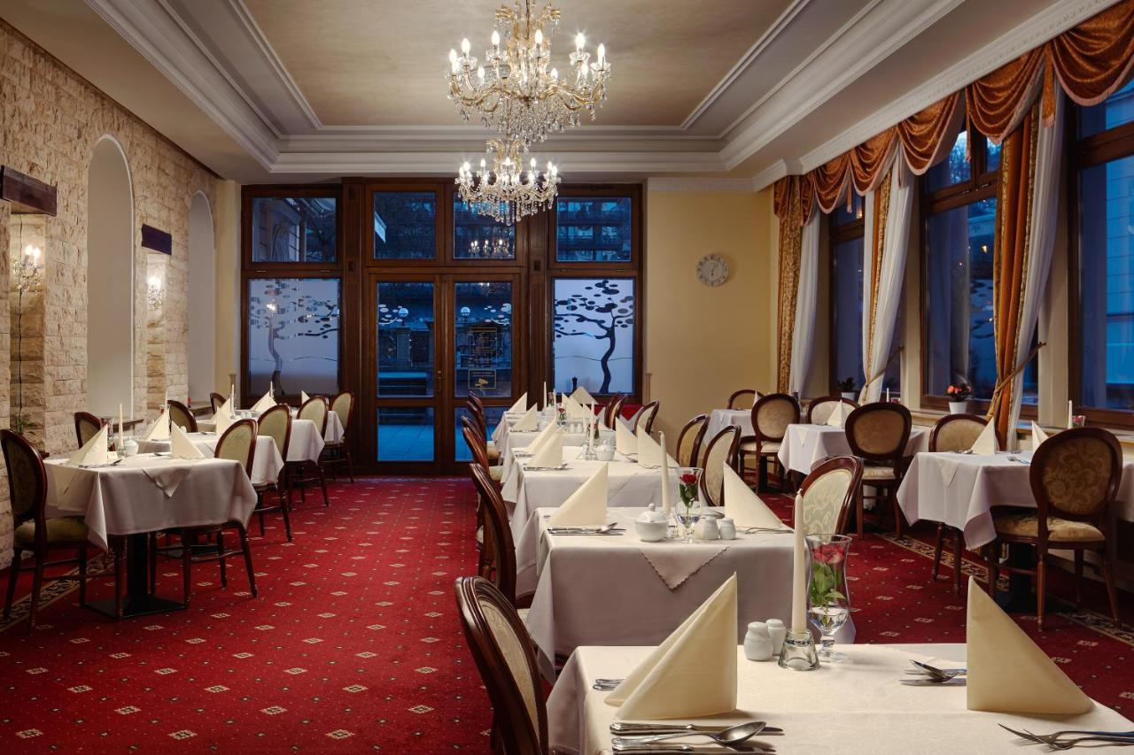 Humboldt Park Hotel & Spa Karlovy Vary Exterior photo